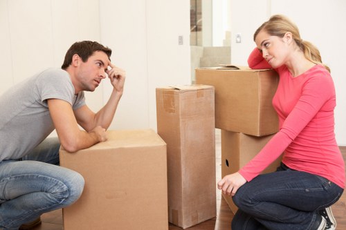 Removal truck for residential and commercial transport in Uxbridge